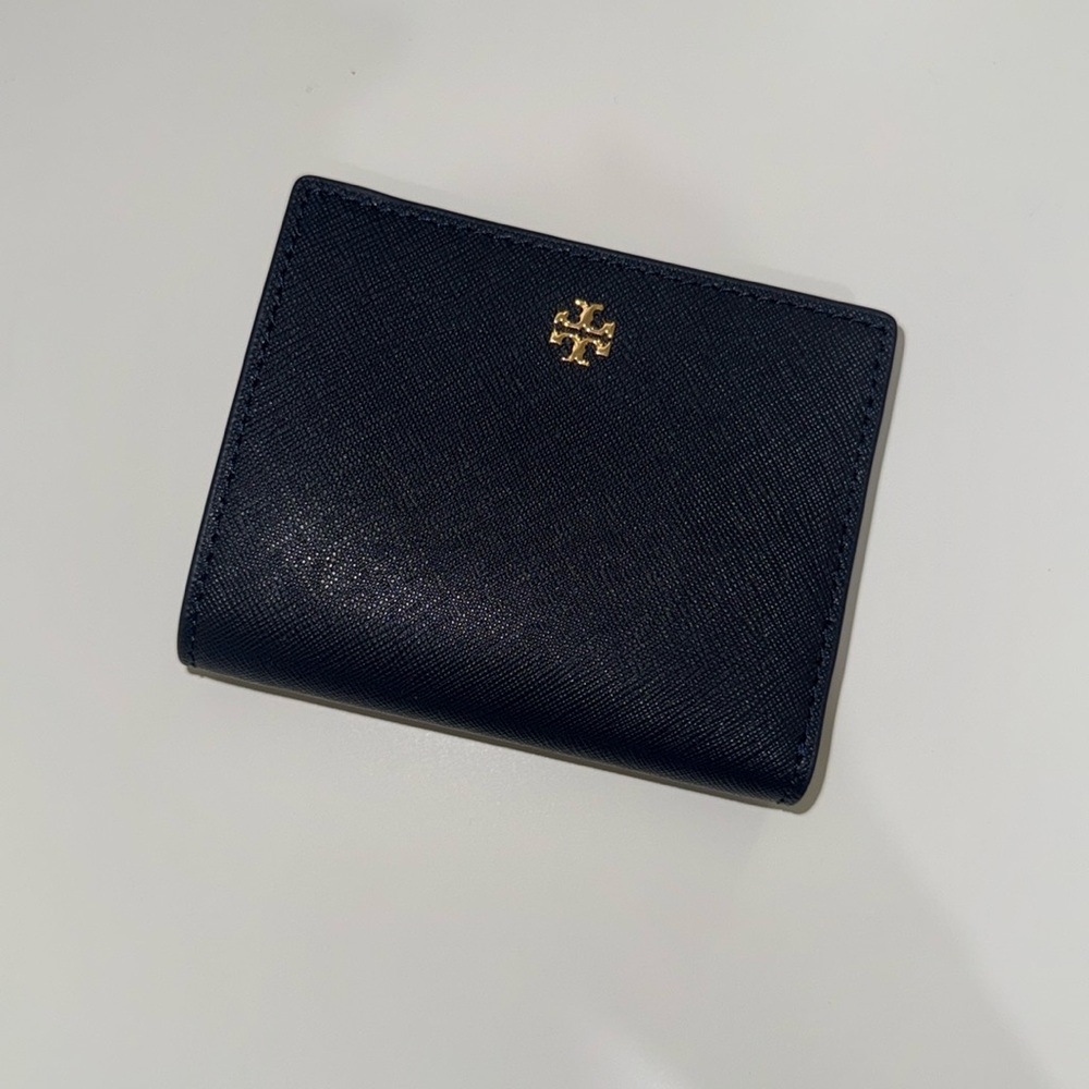 NWT Tory Burch Emerson Mini Wallet (Navy)